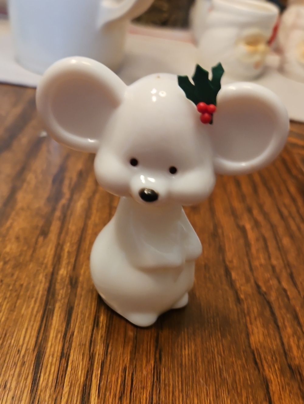 Avon White Ceramic Mouse Figurine with Green and Red Holly Accent